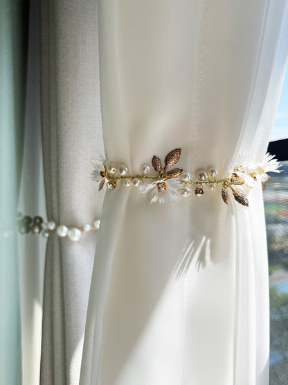 Elegant Gold Curtain Tiebacks with Leaves and Pearls