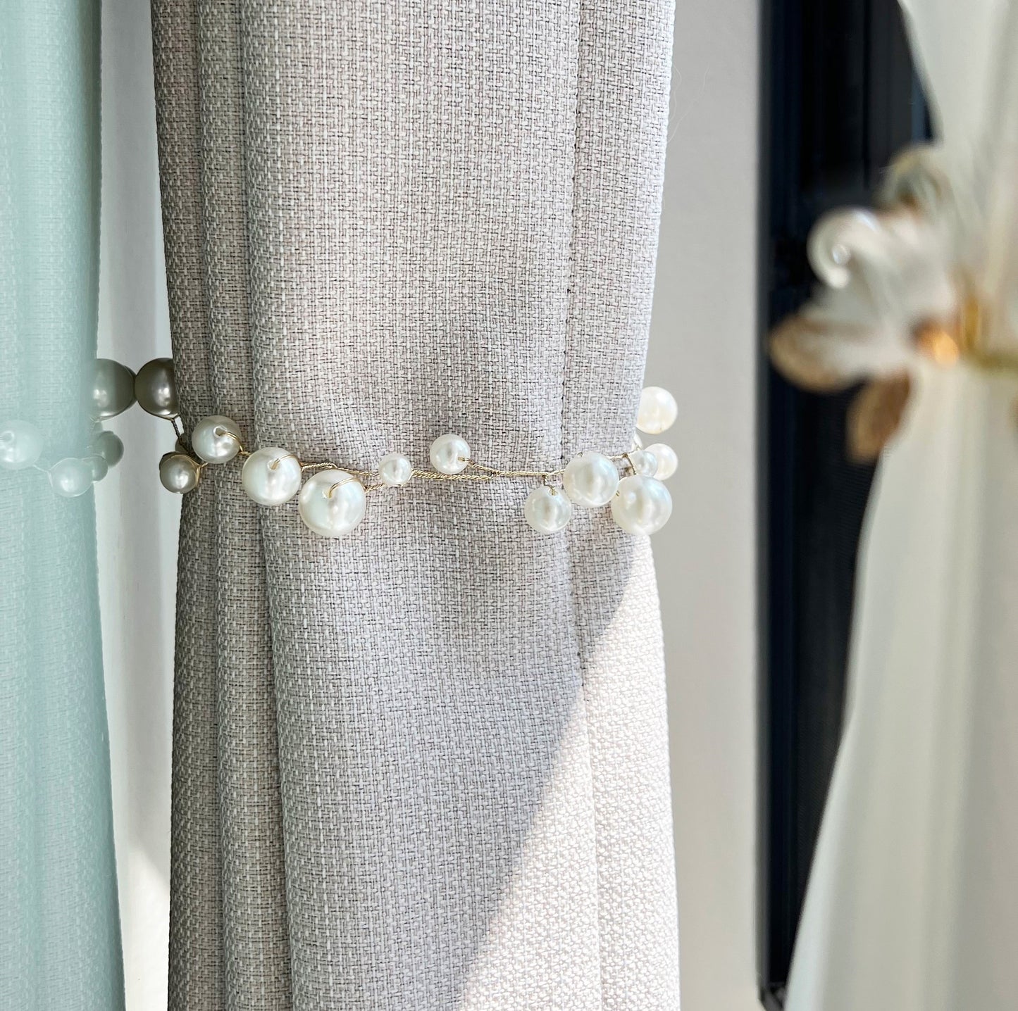 Elegant Vintage Style Pearl Curtain Tiebacks