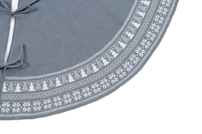 Exquisite Snowflake Christmas Tree Skirt