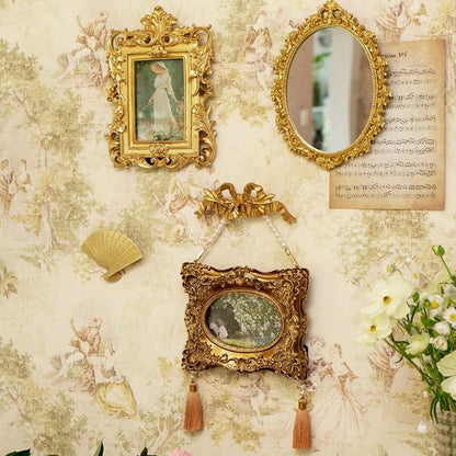 Victorian Vintage Style Photo Frame Wall Art