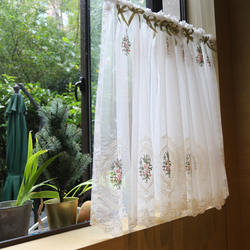 Elegant Sheer Single Voile Eyelet Curtain