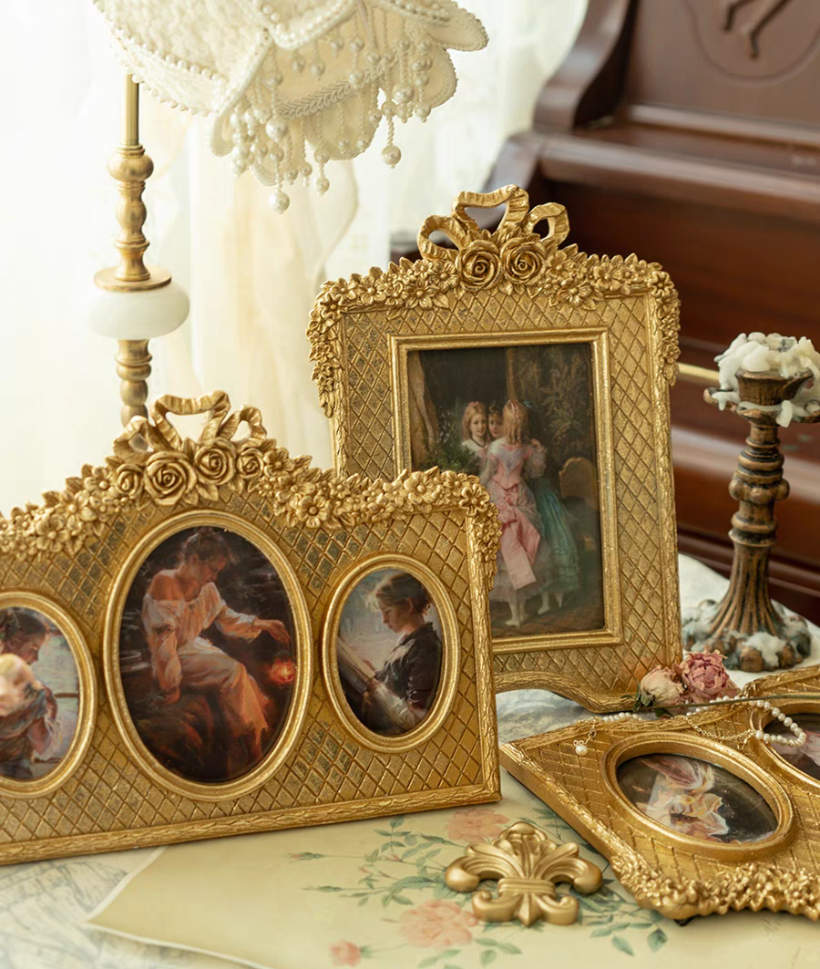 Vintage Inspired Victorian Gold Photo Frame Wall Art